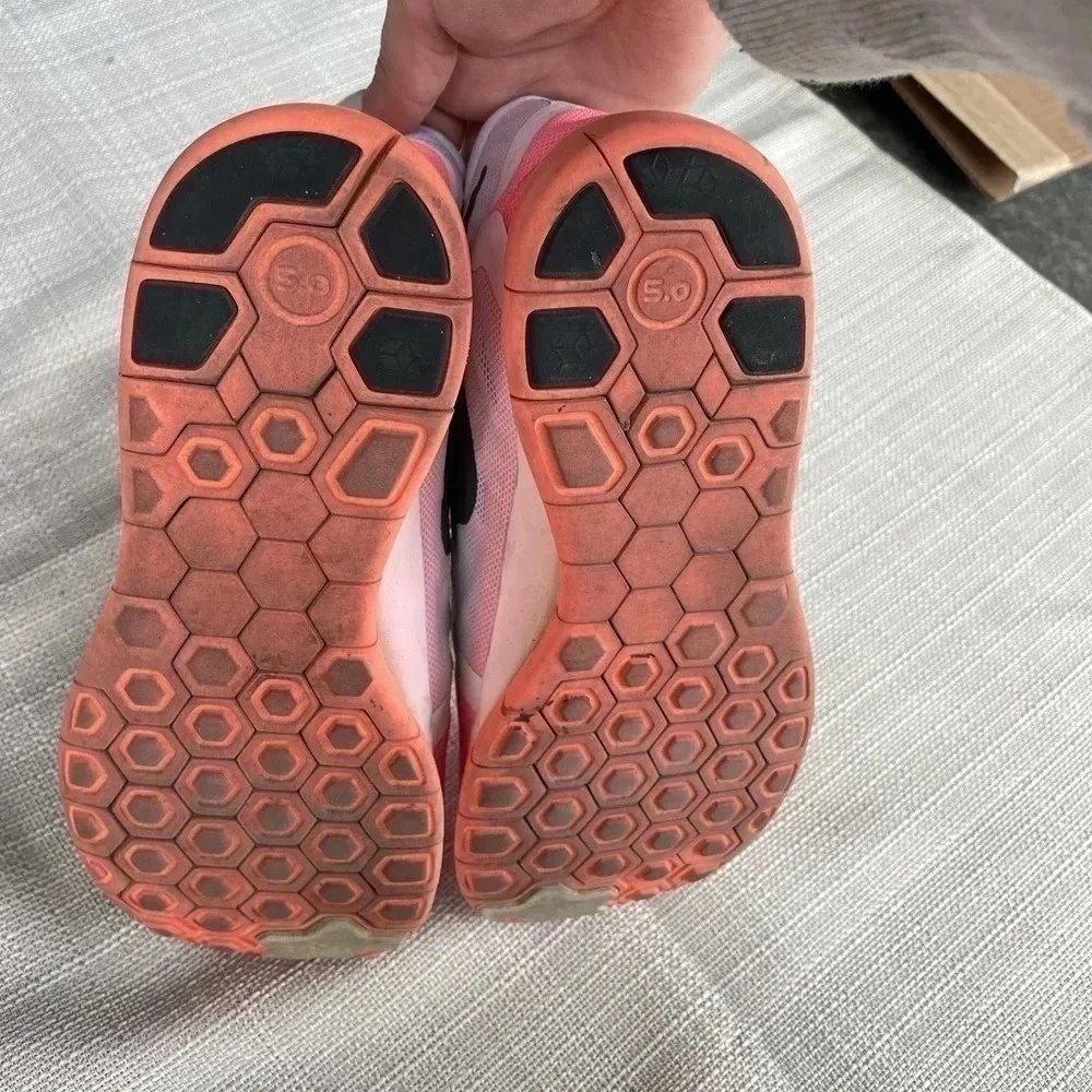 Nike Shoes - Sz. 6.5Y (Fits Size 8 Womens)